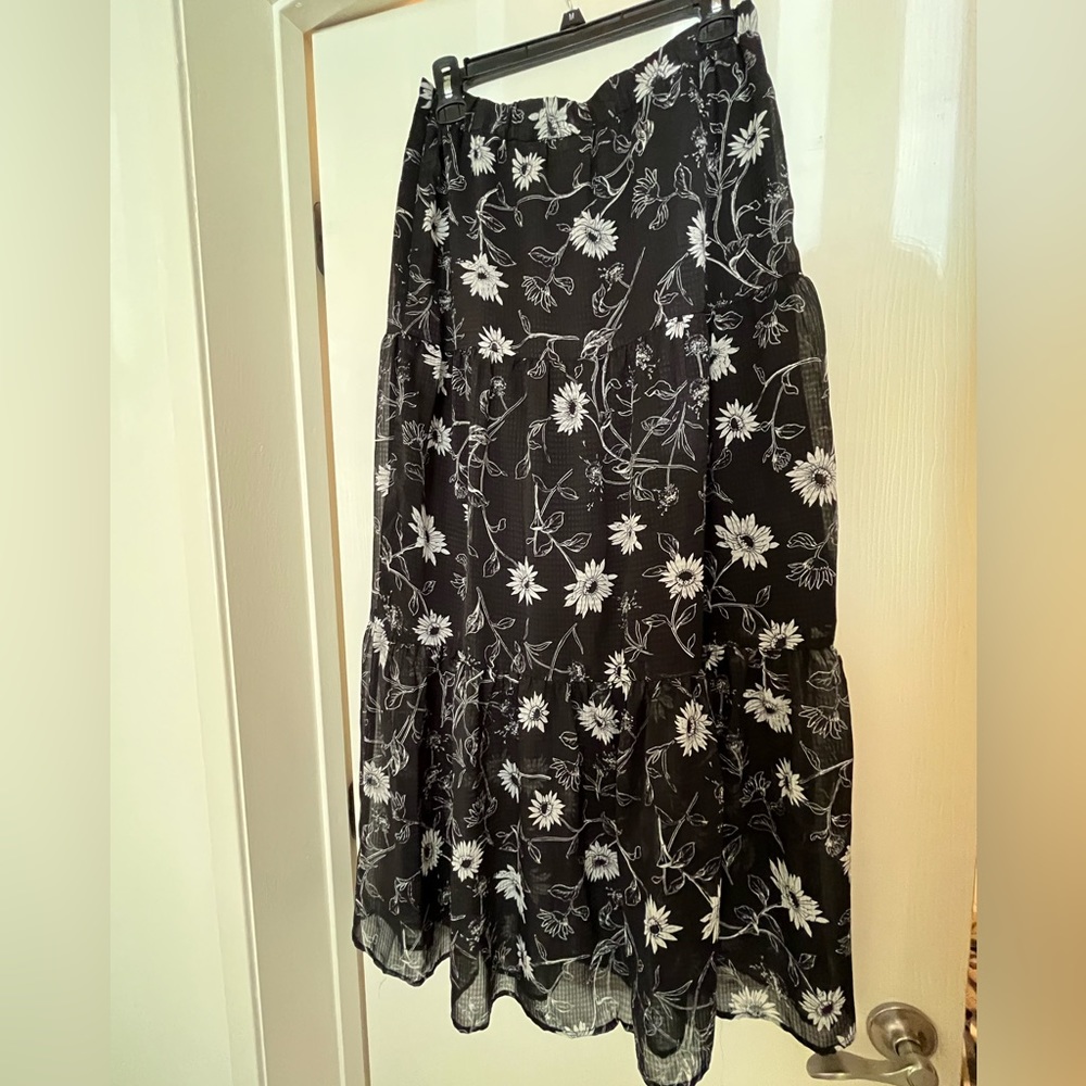 Black and white floral maxi skirt